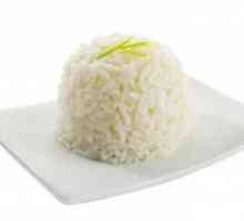 Jak udělat vynikající ostrý dušenou rýži v multivarka?