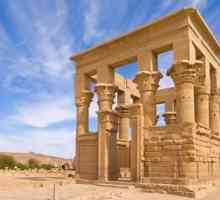 Luxor, Egypt pamětihodnosti. Temple of Luxor. Foto, turisté recenze