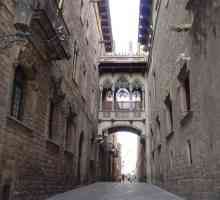 Při pohledu kolem gotické čtvrti v Barceloně
