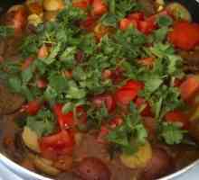 Zeleninový guláš s bramborami. Kuchařské recepty