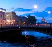 Romance starověkého města - polibky most v Petrohradě