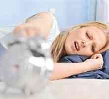 Jaký je důvod, necitlivost rukou ve spánku: co dělat?