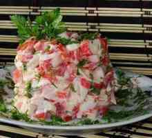 Salát „Red Sea“ s krabí tyčinky: receptura a užitečné vlastnosti potravin