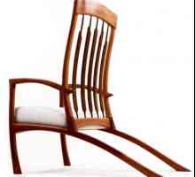 Židle ze dřeva - klasické řešení kuchyni nebo v obývacím pokoji