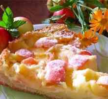 Lahodný jablečný koláč „Cvetajevové je“: recept