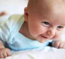 Otázka maminky a tatínky „kdy dítě začne se usmívat?“