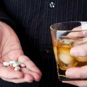 Aspirin a alkohol - dvojitý úder do jater a tělo