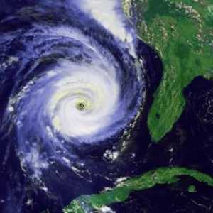 Что такое ураган: коротко о страшном явлении природы