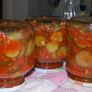 Domácí konzervy, marinované v rajčatové omáčce