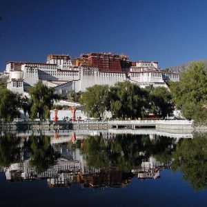 Potala Palace - nezničitelné symbol Tibetu