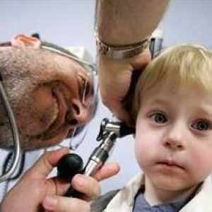 Pokud příznaky zánětu středního ucha našel dítě