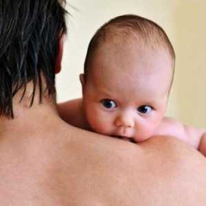 Škytavka u kojenců a její příčiny