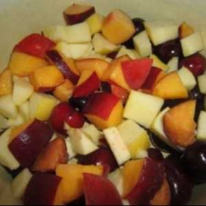 Jak vařit kompot z jablek a třešní?
