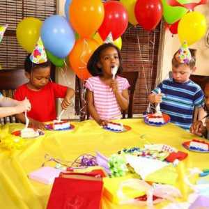 Jak provádět dětské narozeninové oslavy doma? Vedení dětského domova v den narození