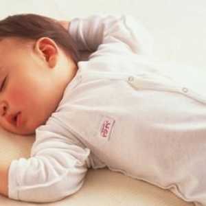 Jak dát dítě spát bez slz? Existuje způsob, jak?