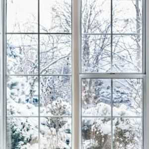 Rychle eliminovat průvan, levně a bez poškození rámu: jak k utěsnění oken v zimě