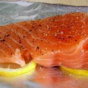 Stejně jako lososa pečeme v troubě na fólii je jednoduché a chutné?