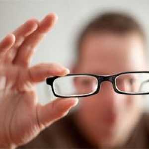 Jaké jsou příčiny krátkozrakosti?