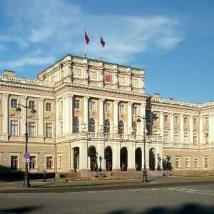 Mariinsky palác, St. Petersburg. Atrakce St. Petersburg