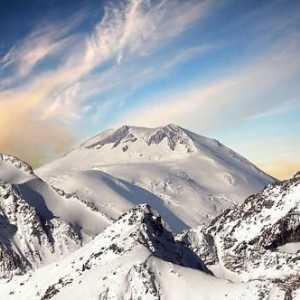 Jeden z divů světa - Mount Elbrus. Tam, kde je, než slavný?