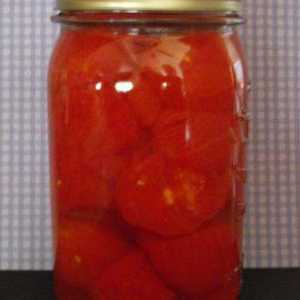 Konzervované rajčata s bazalkou v zimě