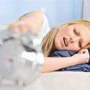 Jaký je důvod, necitlivost rukou ve spánku: co dělat?