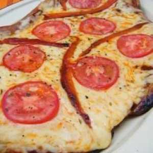 Nejchutnější a snadný recept na maso v troubě s rajčaty a sýrem