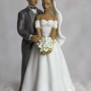 Svatební figurka na dortu: stylový doplněk