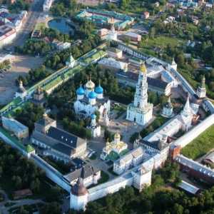 Holy Trinity St. Sergius Lavra: fotky, popis chrámů a recenze