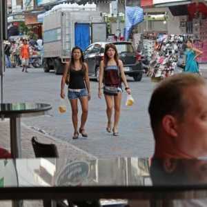 Pouliční zábavy - Volkin Street ve městě Pattaya