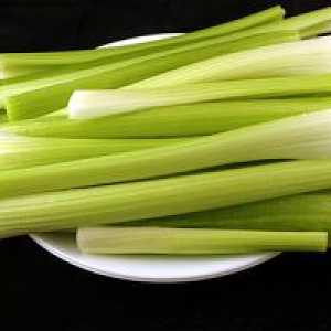 Zdravé stravování nebo jíst celer.